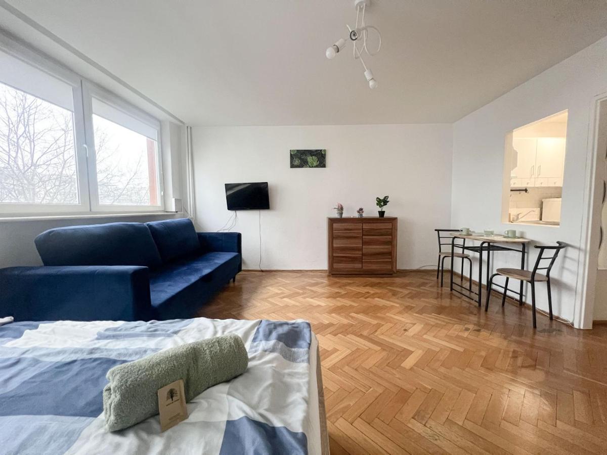 Apartment Studio Near To The Airport - E. Rewolucyjnej 9m54 Warsaw